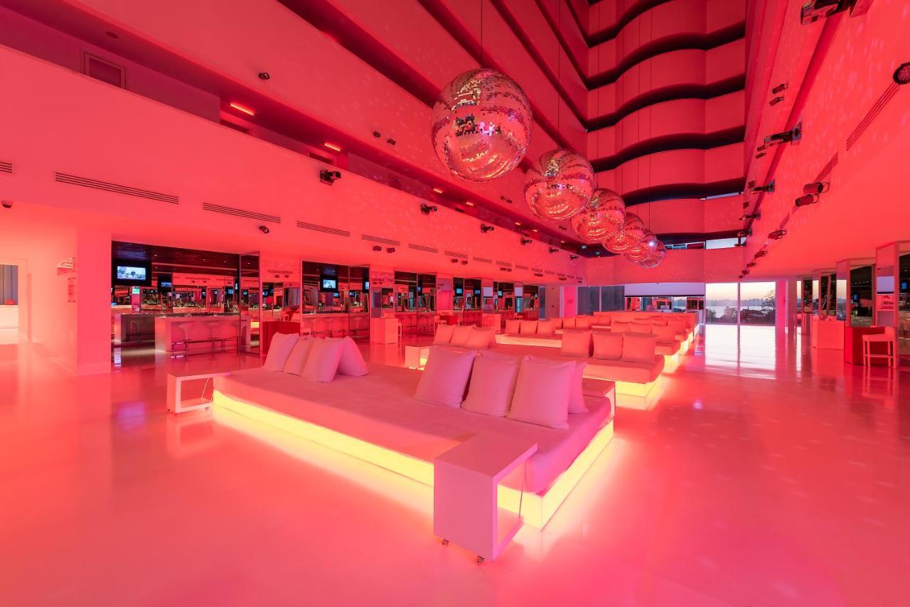 Sunis Hoteles Hotel SU Antalya Exterior foto The interior of the nightclub