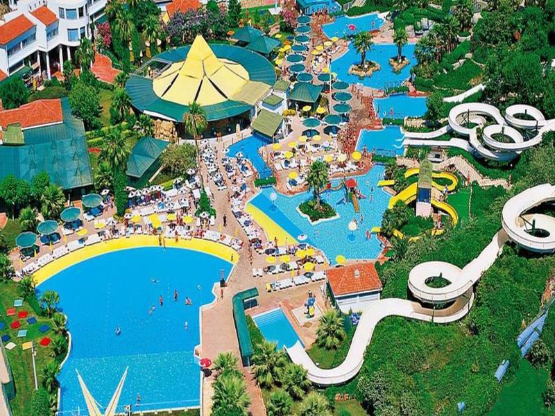 Sunis Hoteles Hotel SU Antalya Exterior foto Aerial view of the water park