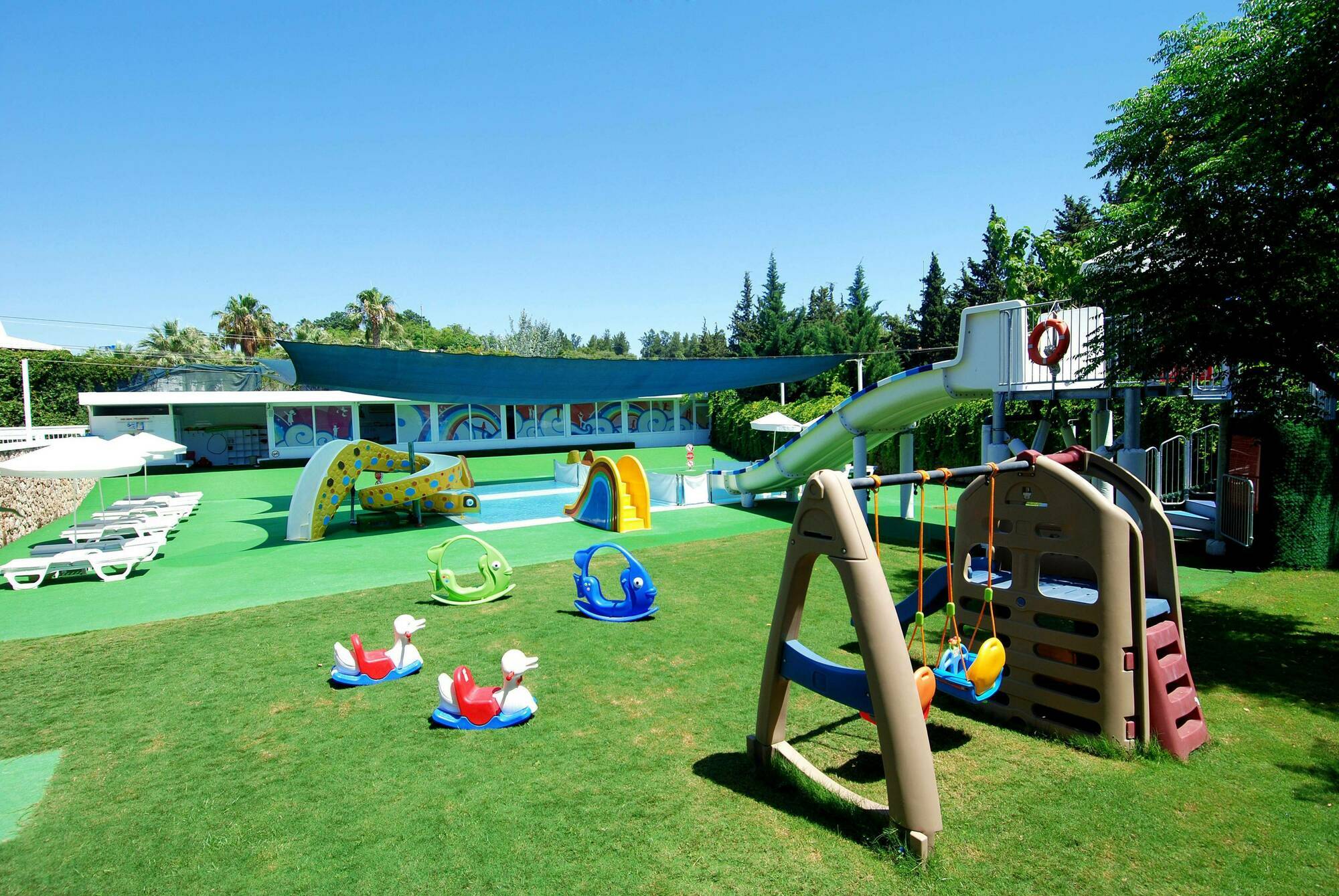 Sunis Hoteles Hotel SU Antalya Exterior foto Playground at the hotel